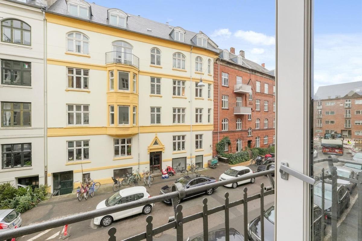 Homely And Spacious In Cph *