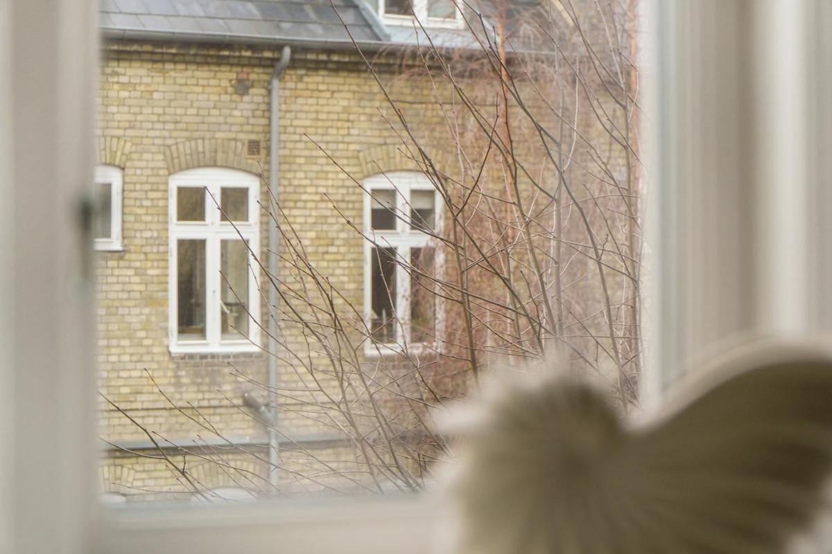 Homely And Spacious In Cph